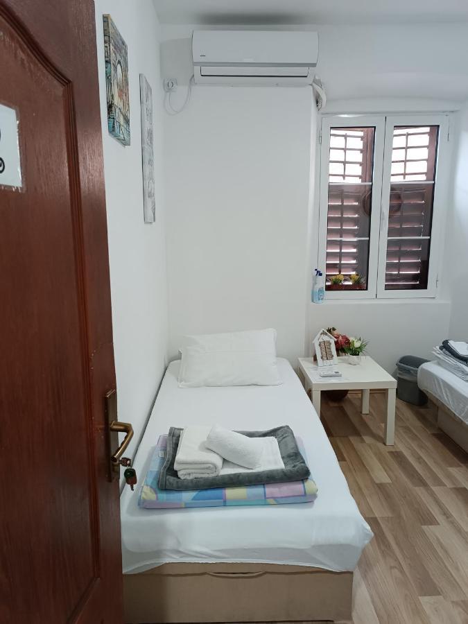 Guesthouse Bit Accommodation Kotor Exterior photo